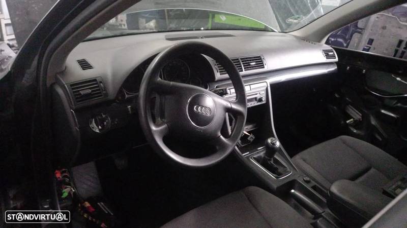 Audi A4 Avant 1.9 tdi 130cv 2004 8E B6 para peças - 6