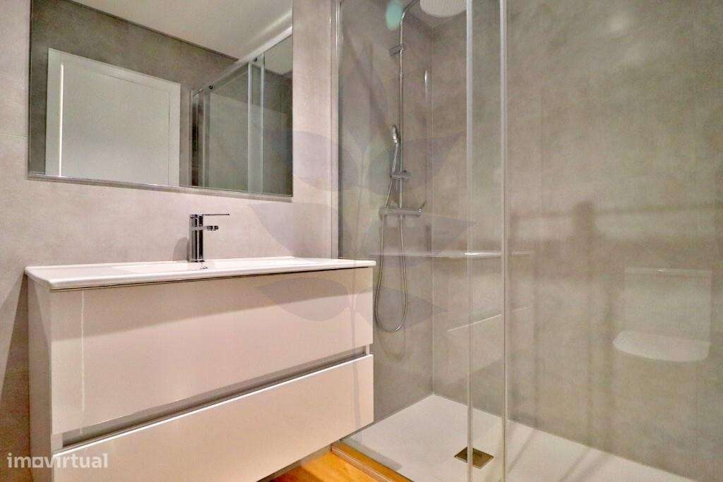 Apartamento T3 Renovado – São Victor, Braga-32