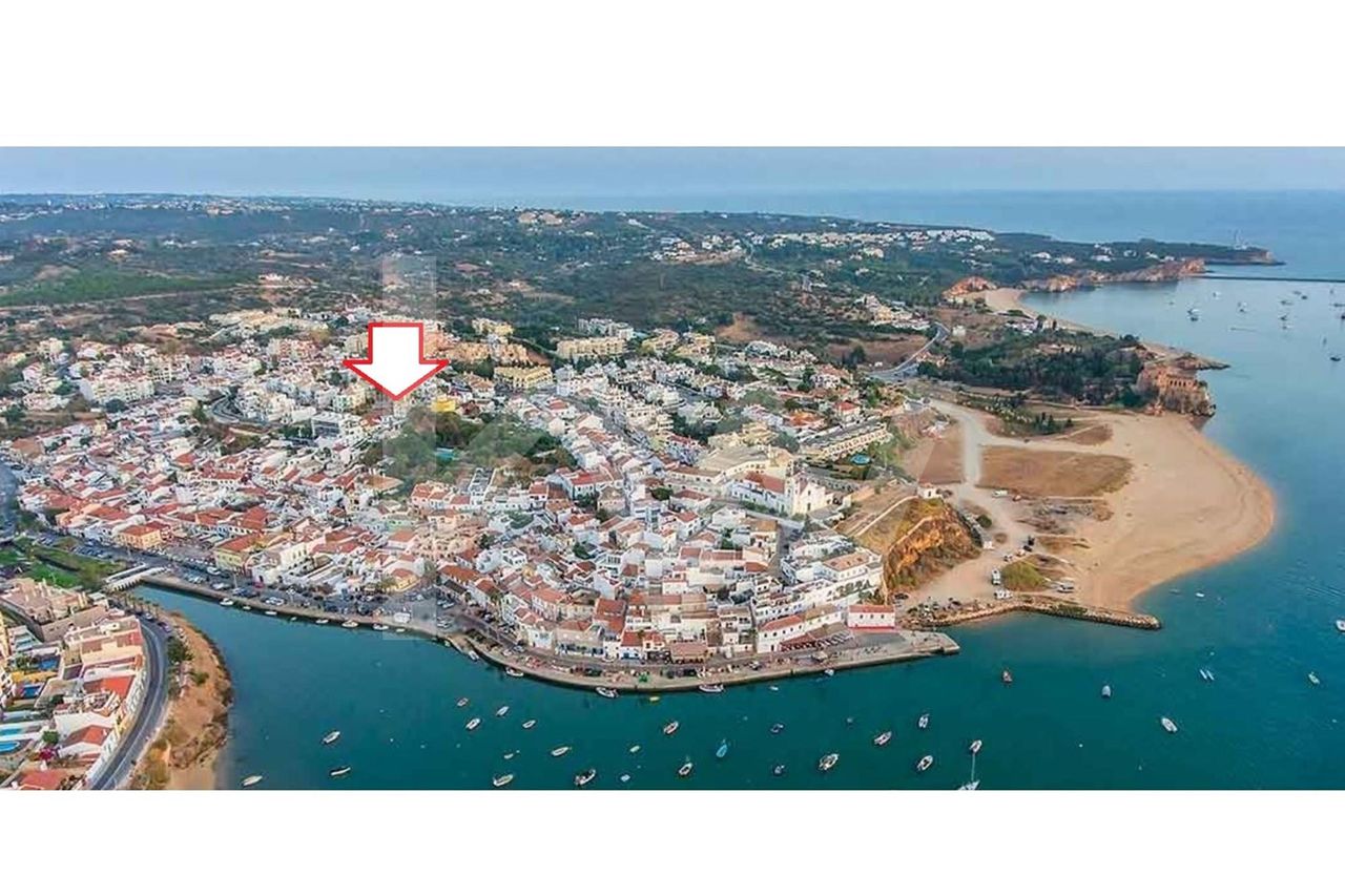 Imóvel Habitacional Ferragudo - Residir ou AL - Vista Rio e Marina de