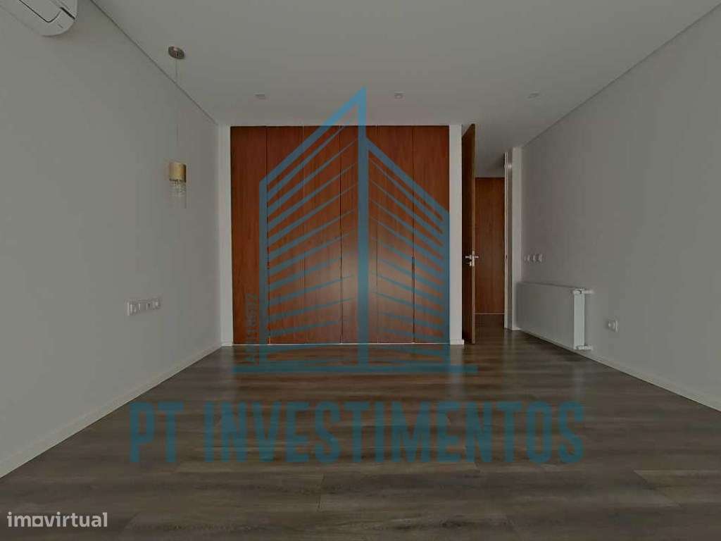 Moradia semi-nova T5+1 em Santa Joana - Aveiro-52