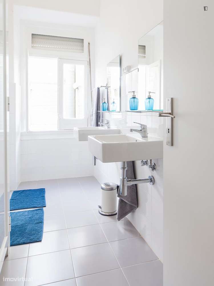 Quarto - localizado em São Sebastião Lisbon - Grande imagem: 3/15