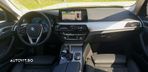 BMW Seria 5 530i xDrive MHEV - 8