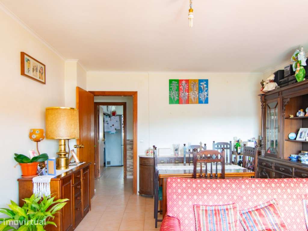 Apartamento T4 em Carnaxide com Vista para Monsanto. - Grande imagem: 2/28