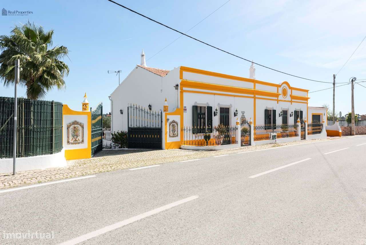 Encanto Algarvio – Moradia Térrea Isolada com Piscina e Jardim-42