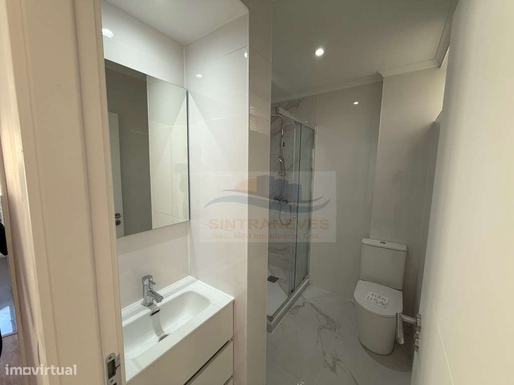 Apartamento T3 Fantástico e Totalmente Remodelado ao Pé da Igreja P...-7