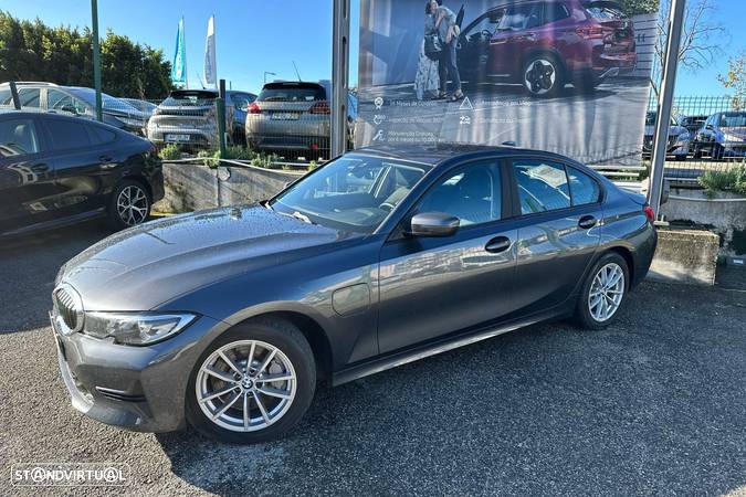 BMW 330 e Corporate Edition Auto - 3