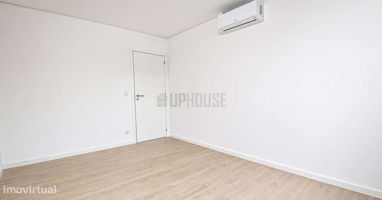 Apartamento T3 com Garagem, Totalmente Remodelado - Abraveses-11