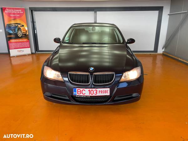 BMW Seria 3 318d Aut. Sport Line - 2