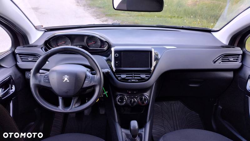 Peugeot 208 E-HDi 92 Stop&Start Style - 26