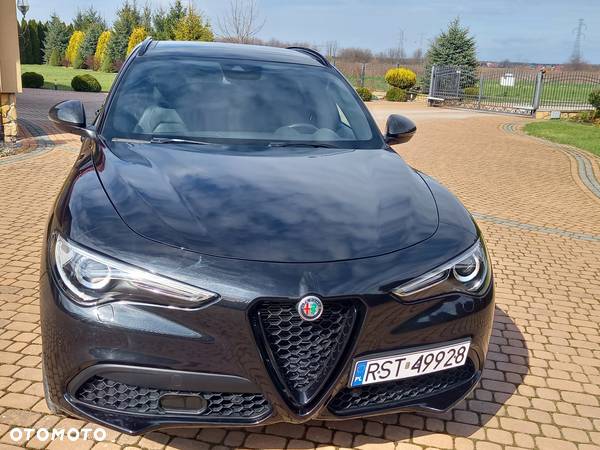 Alfa Romeo Stelvio 2.0 Turbo Veloce TI Q4 - 9