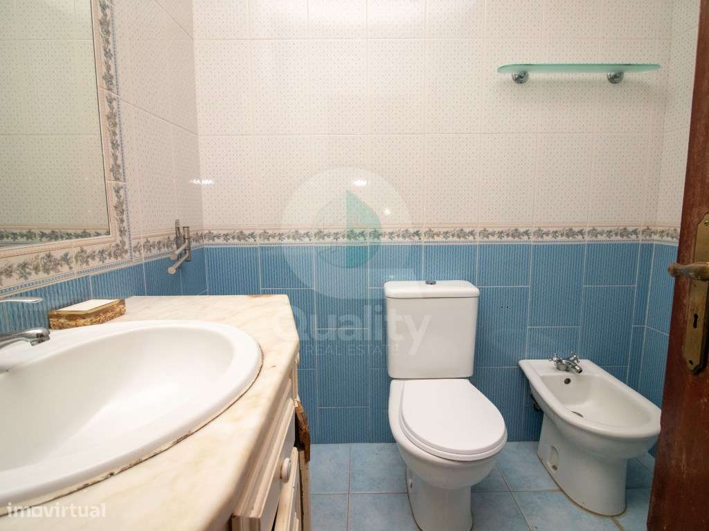 Excelente Apartamento T2 na Cidade Sol-13