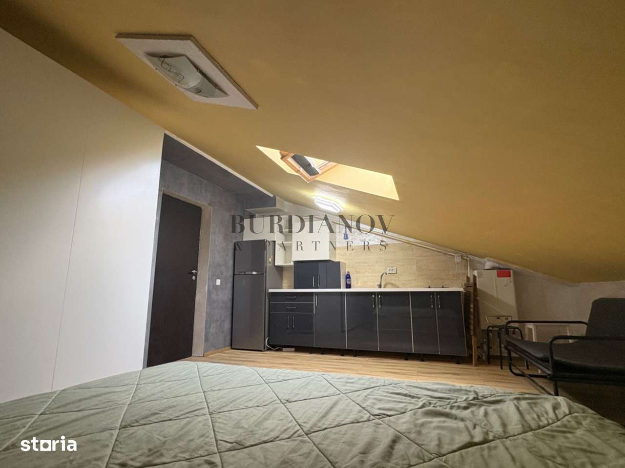 Garsonieră la mansardă - Dobroești - 34 mp utili - Centrală proprie-3