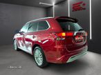 Mitsubishi Outlander - 4