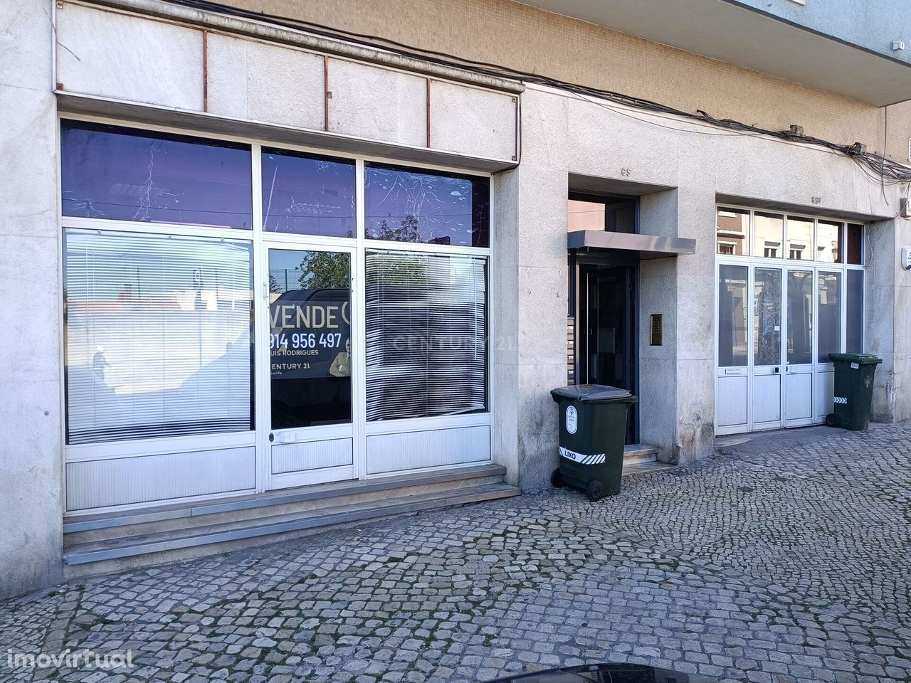 Loja para Comércio em Lisboa, na Avenida Afonso III. Penha de França.
