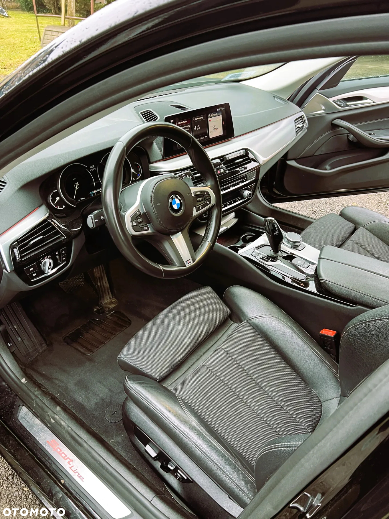 BMW Seria 5 520d xDrive - 7