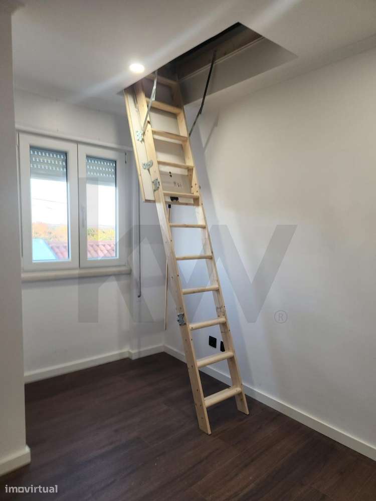 Moradia T2 totalmente remodelada-14