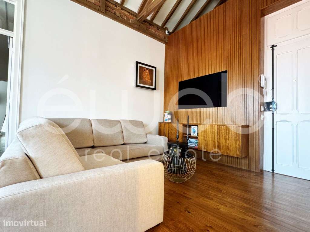 Penthouse T2 em plena Baixa de Setúbal-6