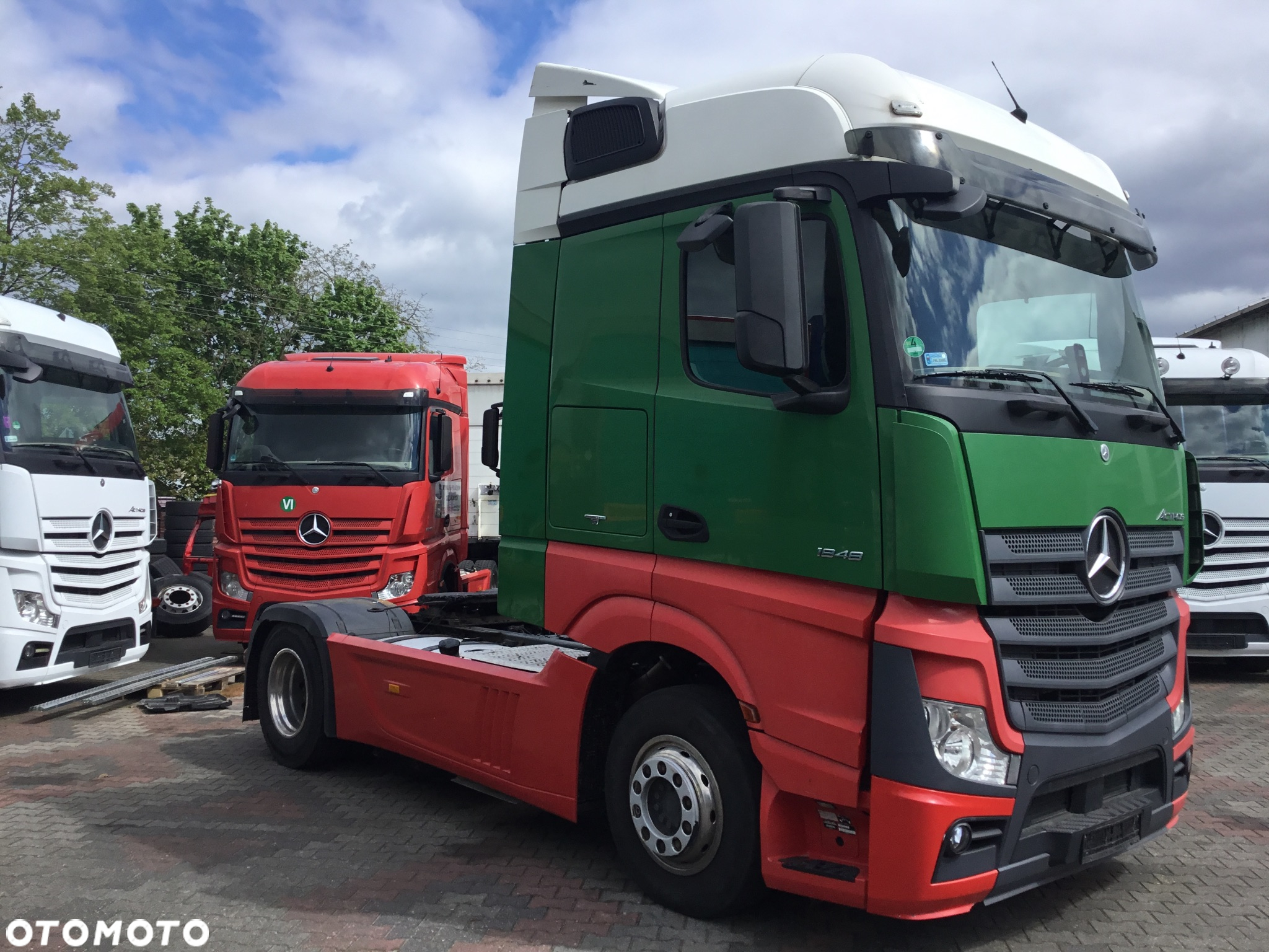 Mercedes-Benz Actros - 2