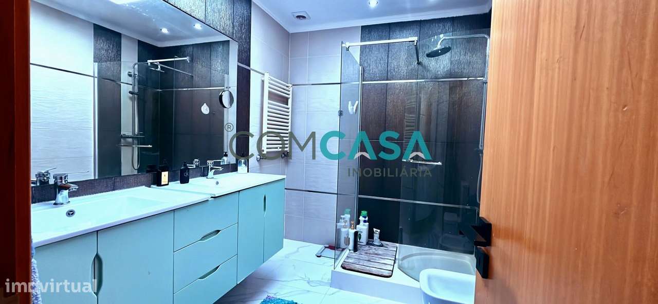 Moradia V4 | piscina descoberta | proximo da praia | Lavra Matosinhos-32