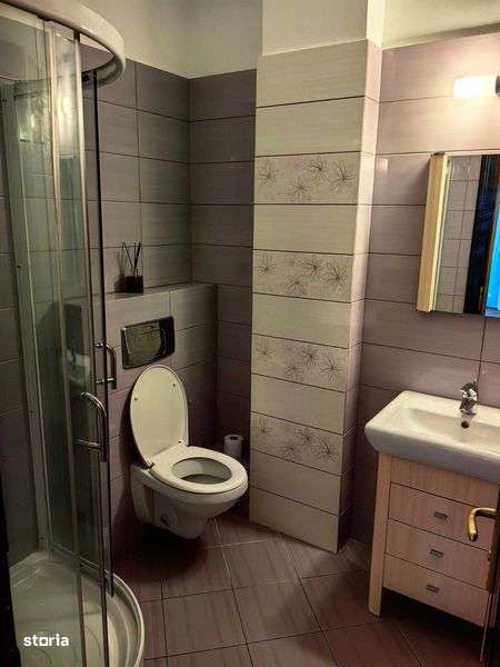Proprietar, inchiriez apartament cu 3 camere de lux, etajul 1 din 4 - Imagine principală: 5/8