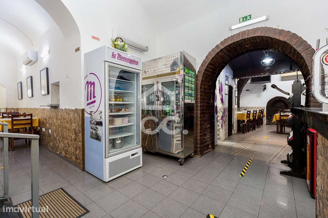 Trespasse de Negócio de Restauração c/ Moradia T3, no Centro Histórico-8