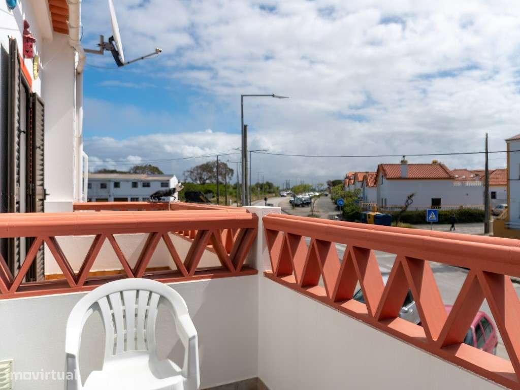 Moradia de rés do chão e 1º andar com Garagem-39