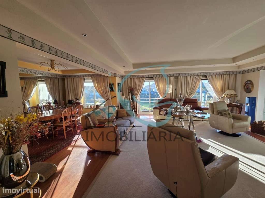 EXCLUSIVO - EXCELENTE APARTAMENTO DUPLEX DE 5 ASSOALHADAS, COM GARA...-2