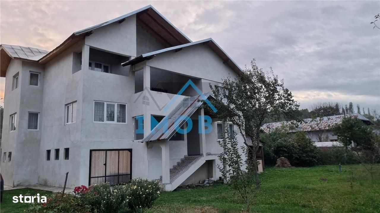 Vanzare casa-vila cu 6 camere  Soimari -Prahova