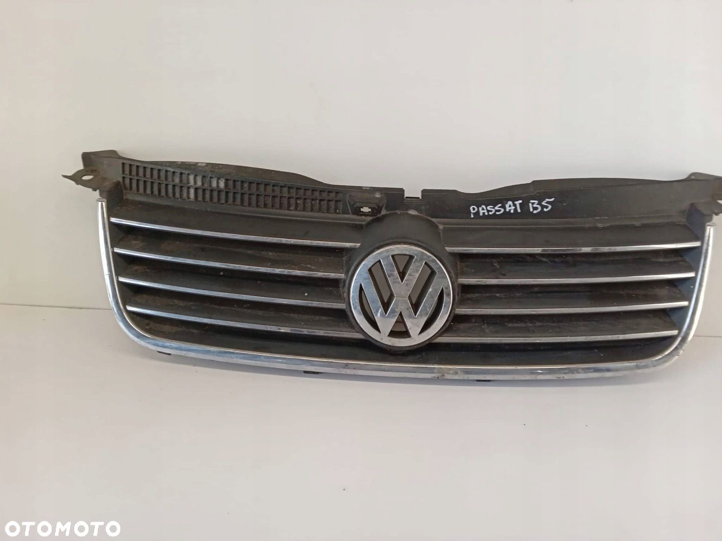 GRILL ATRAPA ORYGINAŁ VW PASSAT B5 LIFT - 1