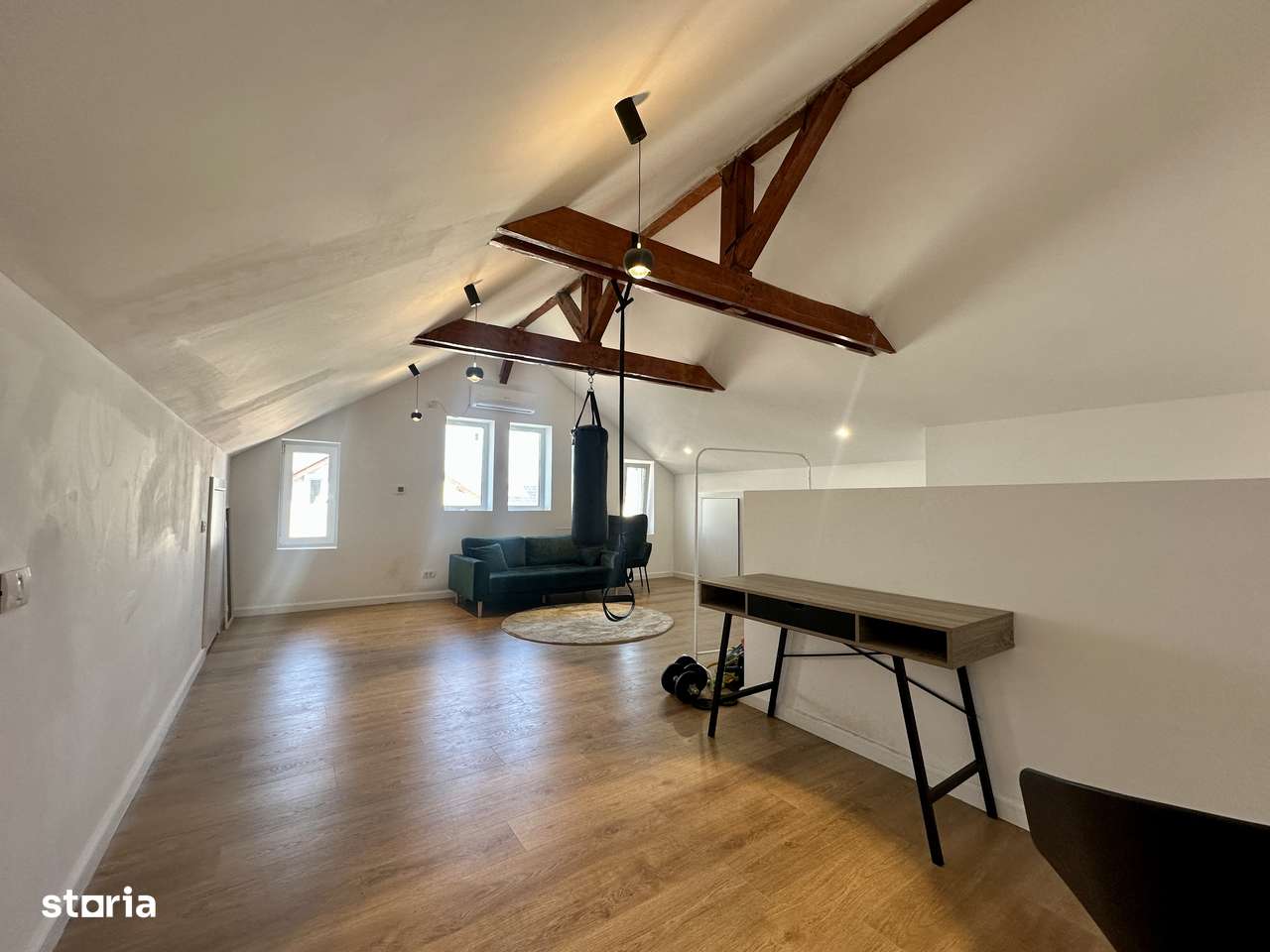 Vilă 5 camere mobilată și utilată în Pipera, ansamblu rezidential-10