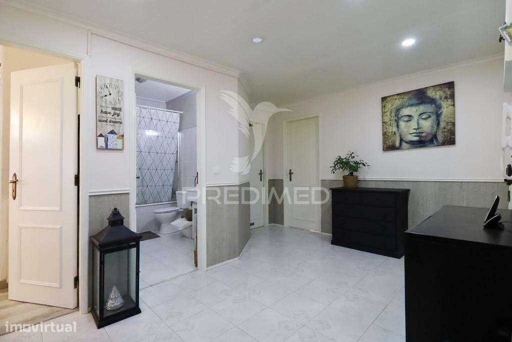 Apartamento com boas áreas e lareira - Grande imagem: 3/9