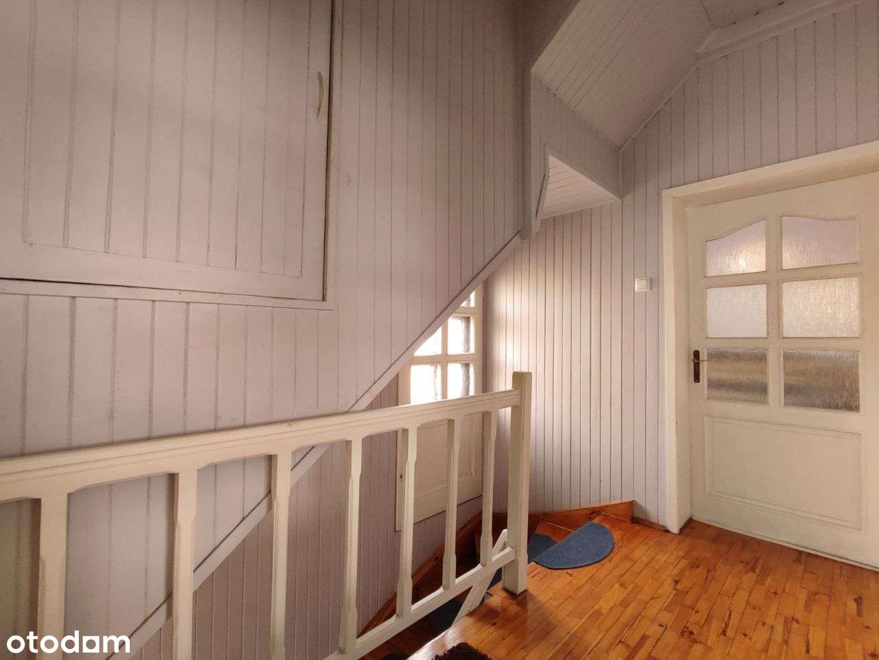 2 kondygnacyjny dom z garażem i ogrodem-11