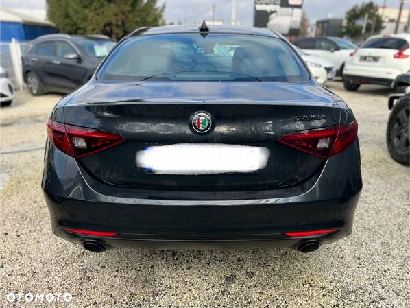 Alfa Romeo Giulia 2.0 Turbo Veloce TI Q4 - 6