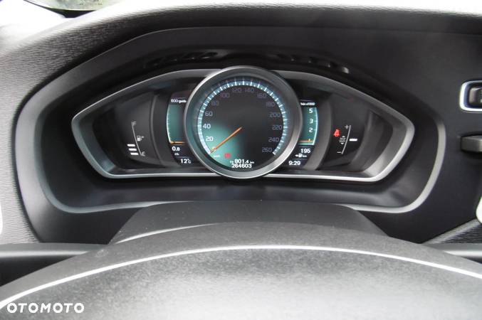 Volvo V40 CC D4 Drive-E Momentum - 23