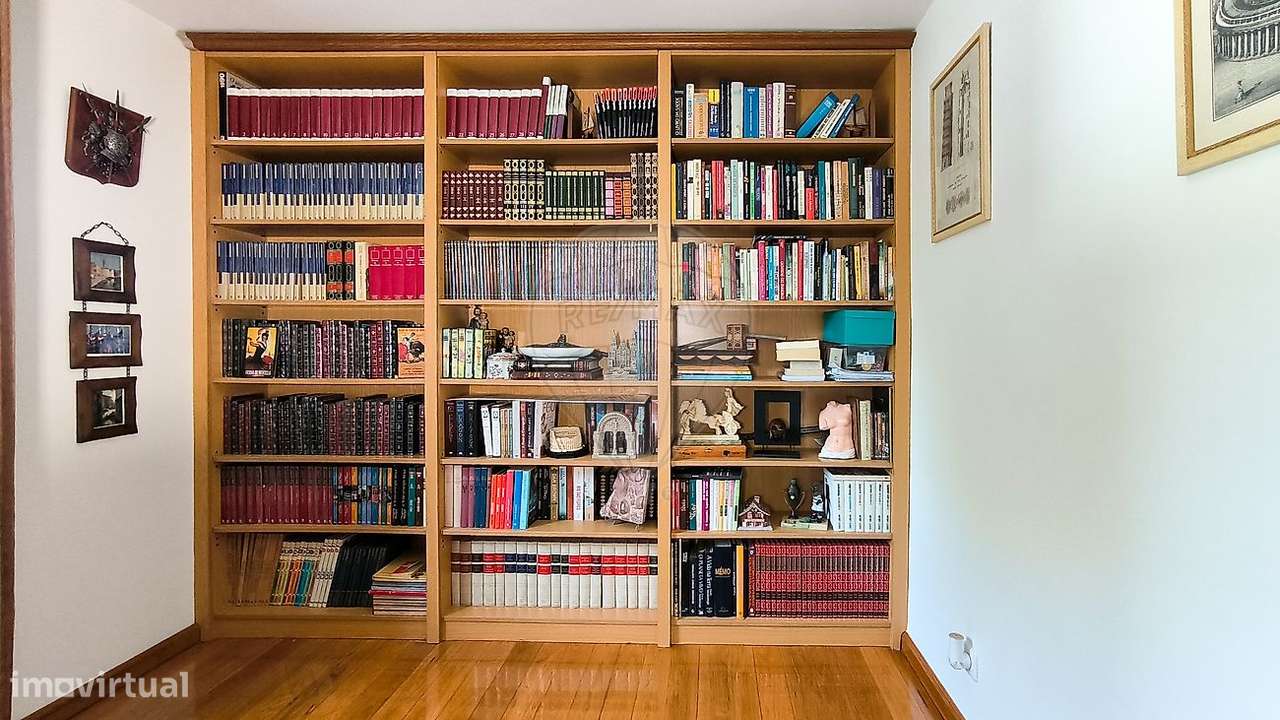 Moradia T5 para venda-8