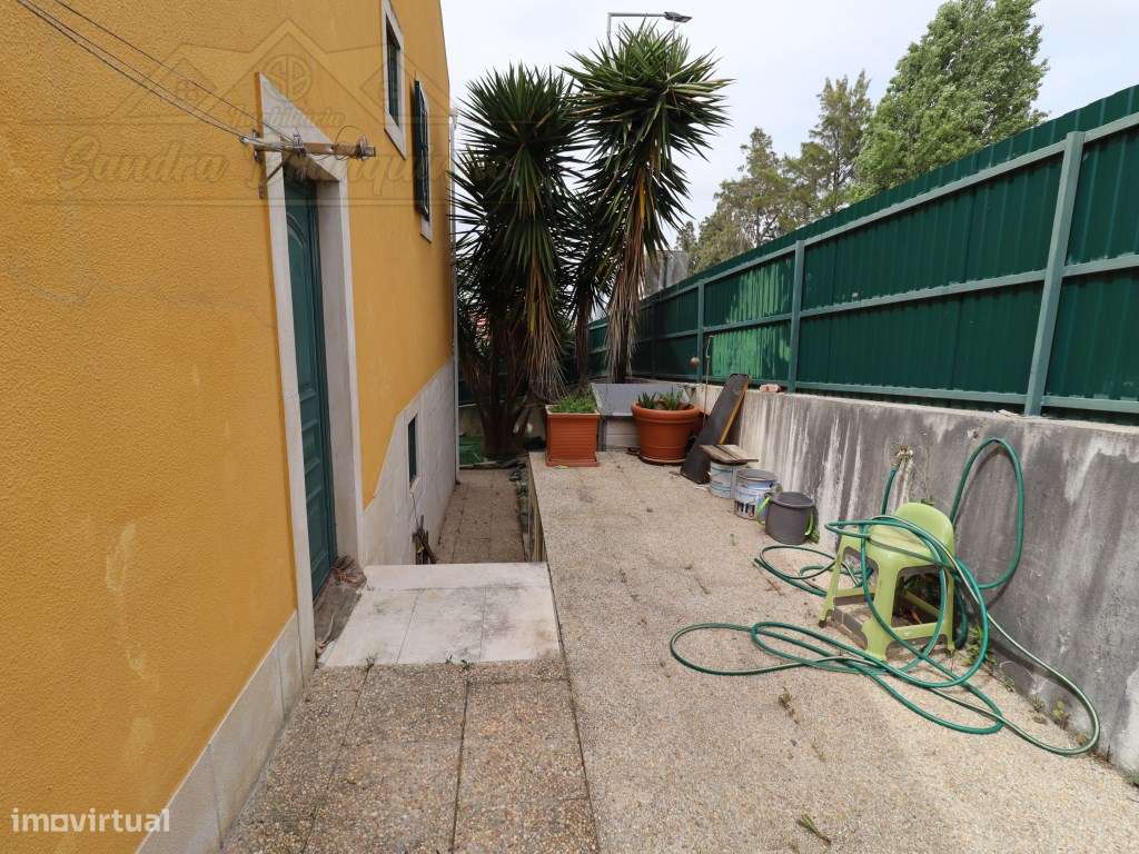 Moradia T4 com Logradouro e Garagem-20