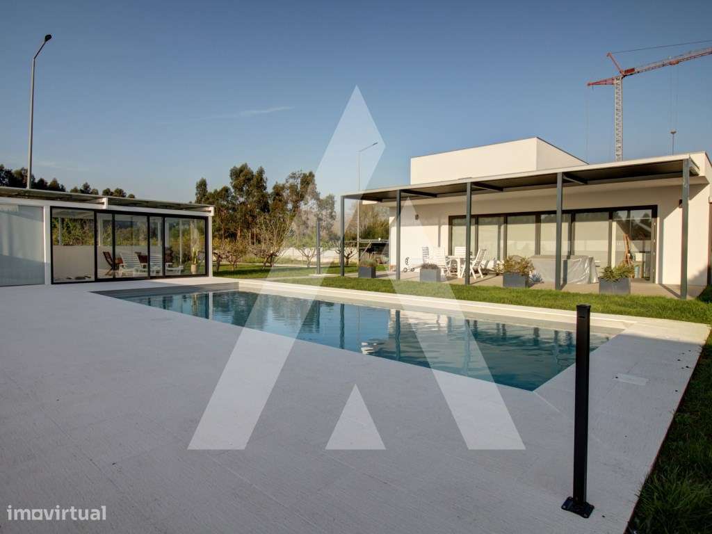 Moradia T4 de Luxo em Oliveira do Bairro-42