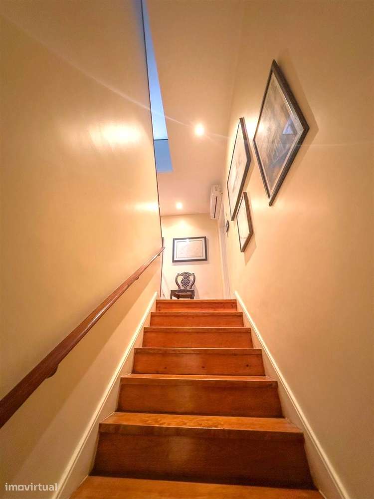 Moradia T3+1 com jardim na Foz Velha. - Grande imagem: 3/47