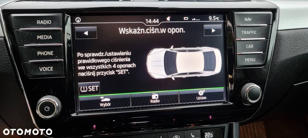 Skoda Superb 2.0 TDI DSG Premium Edition - 24