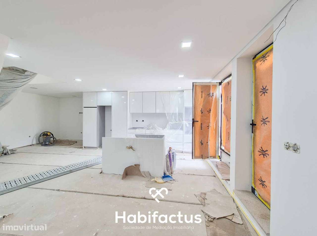 Moradia T3 com Suite e Closet a 2 Minutos de Viseu - Grande imagem: 4/13