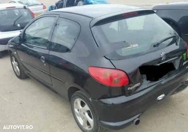 Dezmembrez Peugeout 206  2.0 hdi 2005 - 4