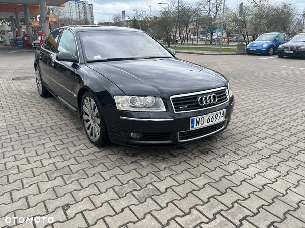 Audi A8 4.2 Quattro - 4