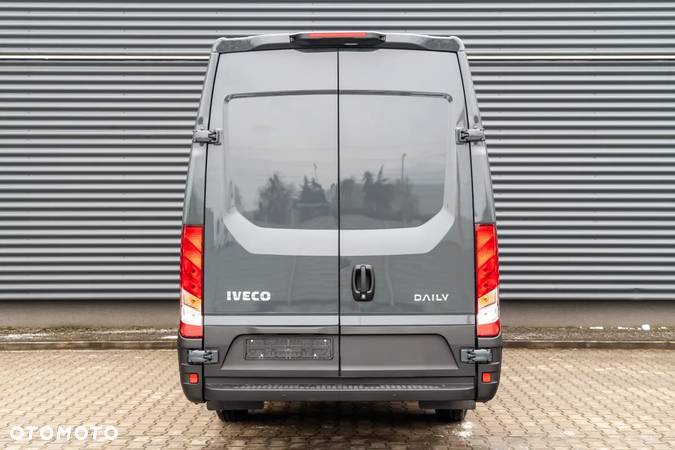 Iveco Daily 35S18HV 3.0 - 12