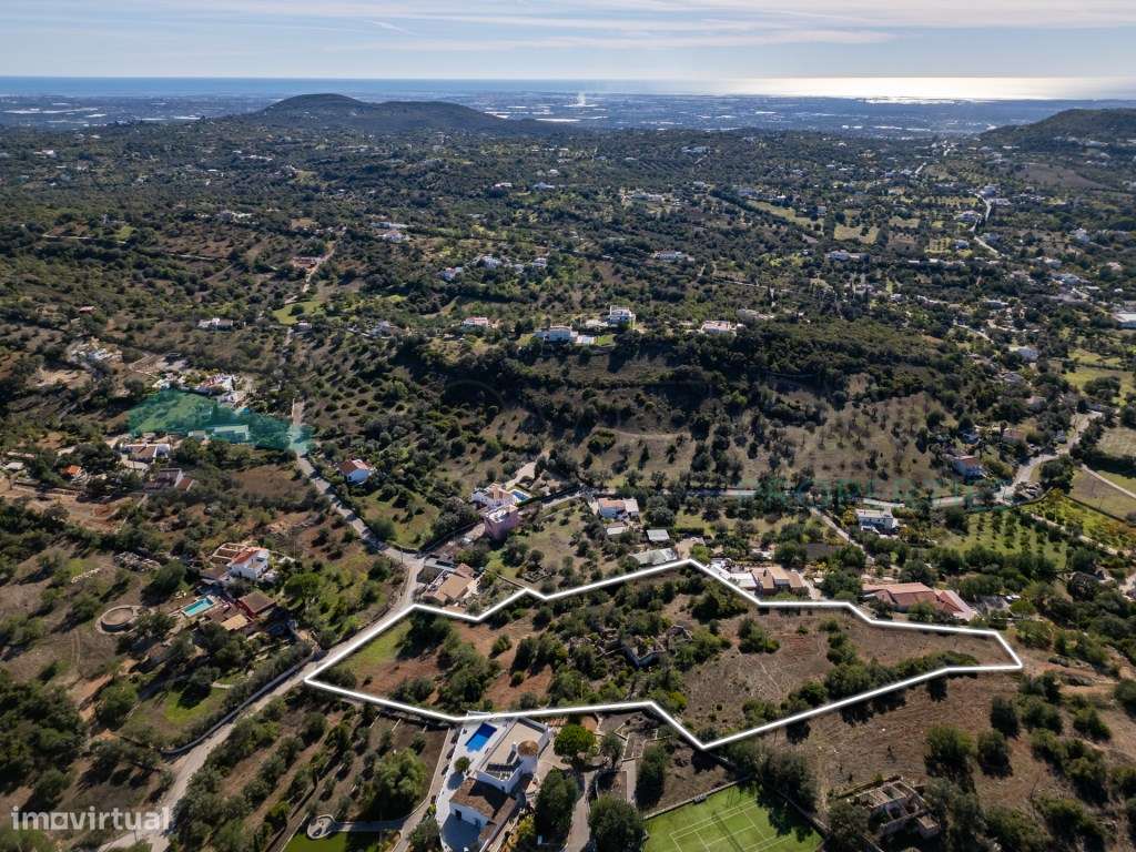 Terreno com ruína - Santa Barbara de Nexe - Grande imagem: 2/32