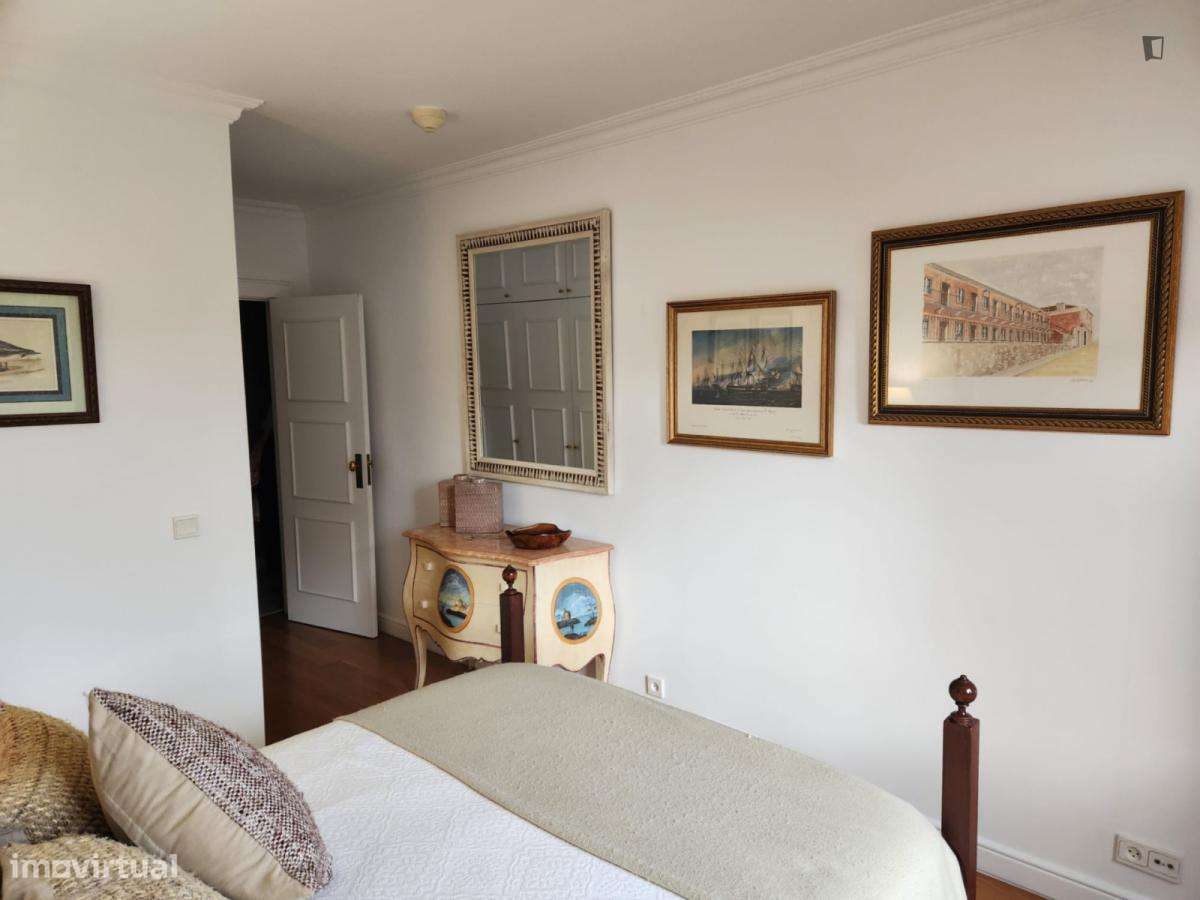 Quarto - localizado em Sete Rios Lisbon - Grande imagem: 3/7