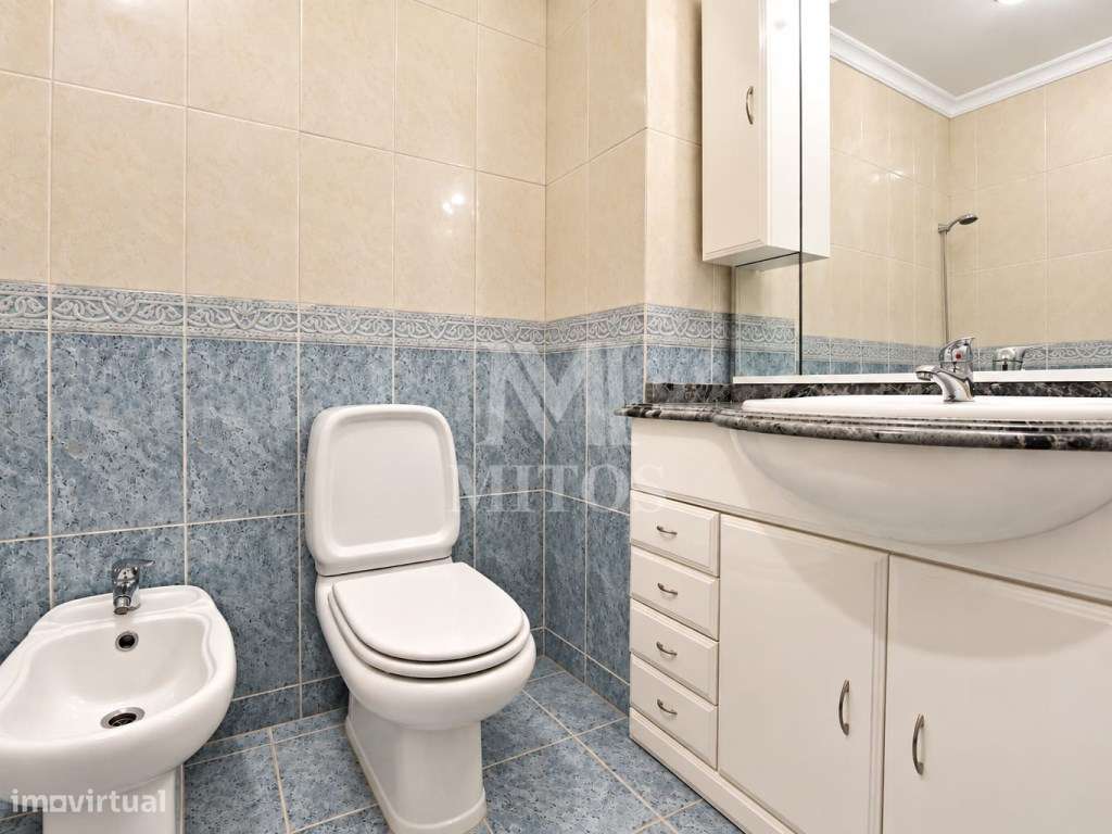 Apartamento T1+1 no Coração de Valongo com Garagem e Lareira-12