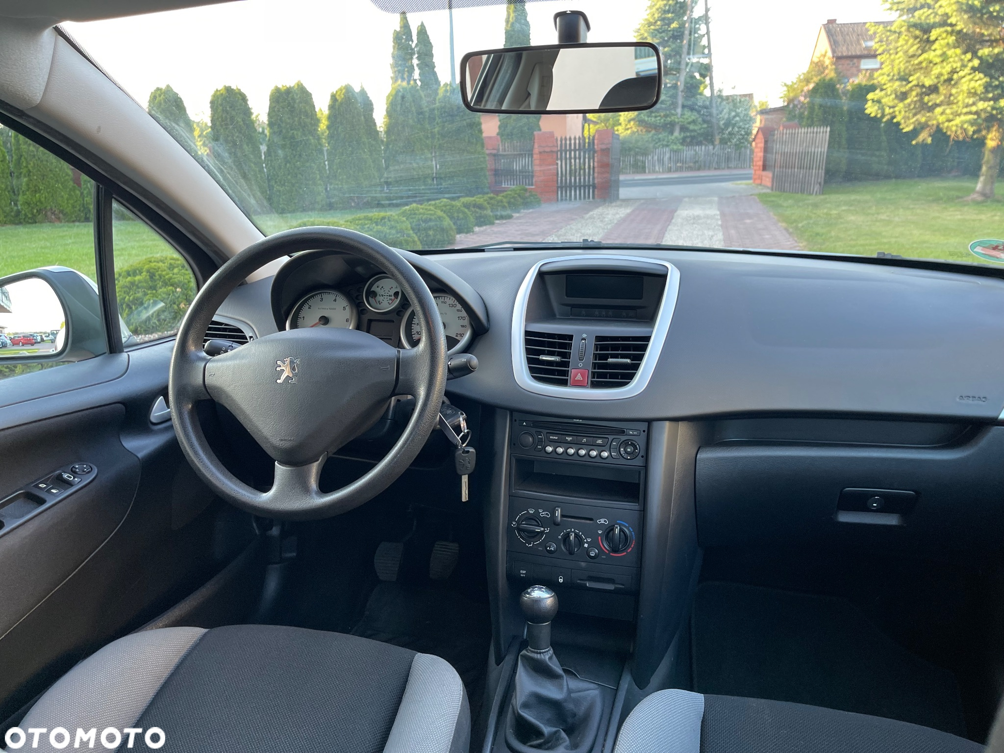 Peugeot 207 1.4 16V Trendy - 15