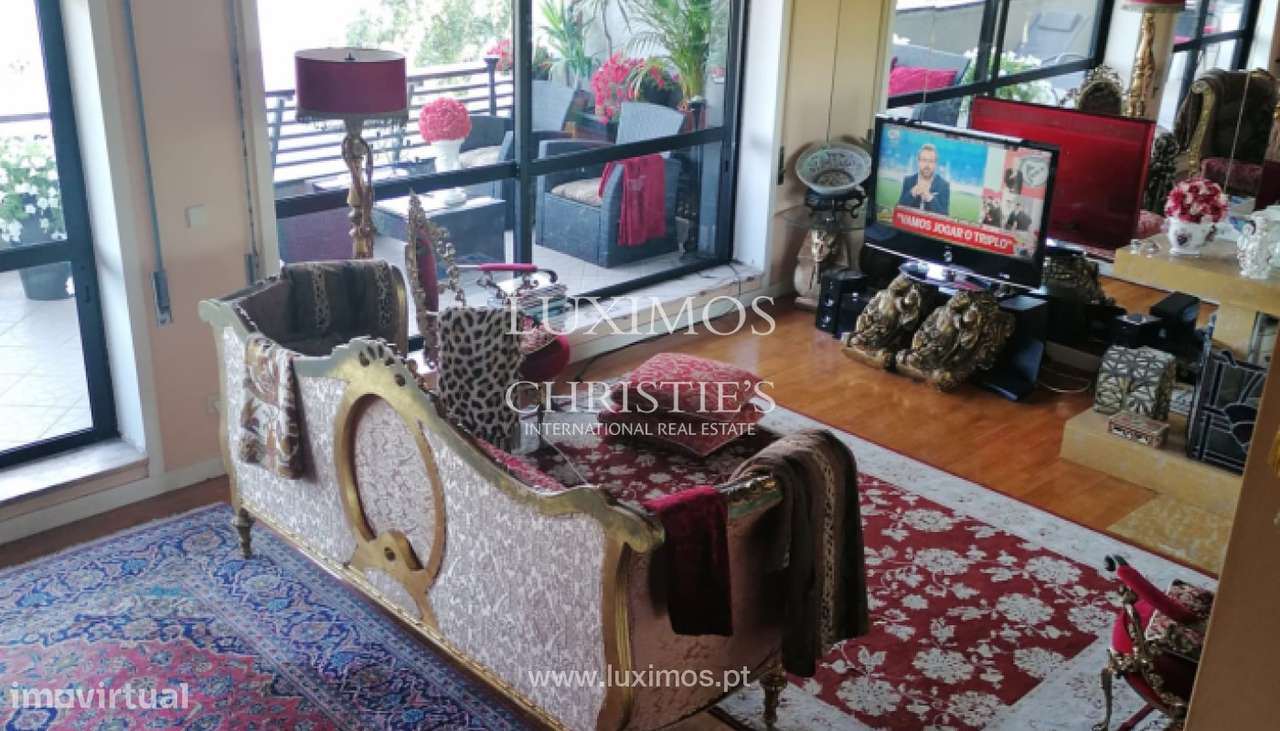 Apartamento T4+1 Duplex com varandas e vistas de rio à venda, no Port - Grande imagem: 4/11