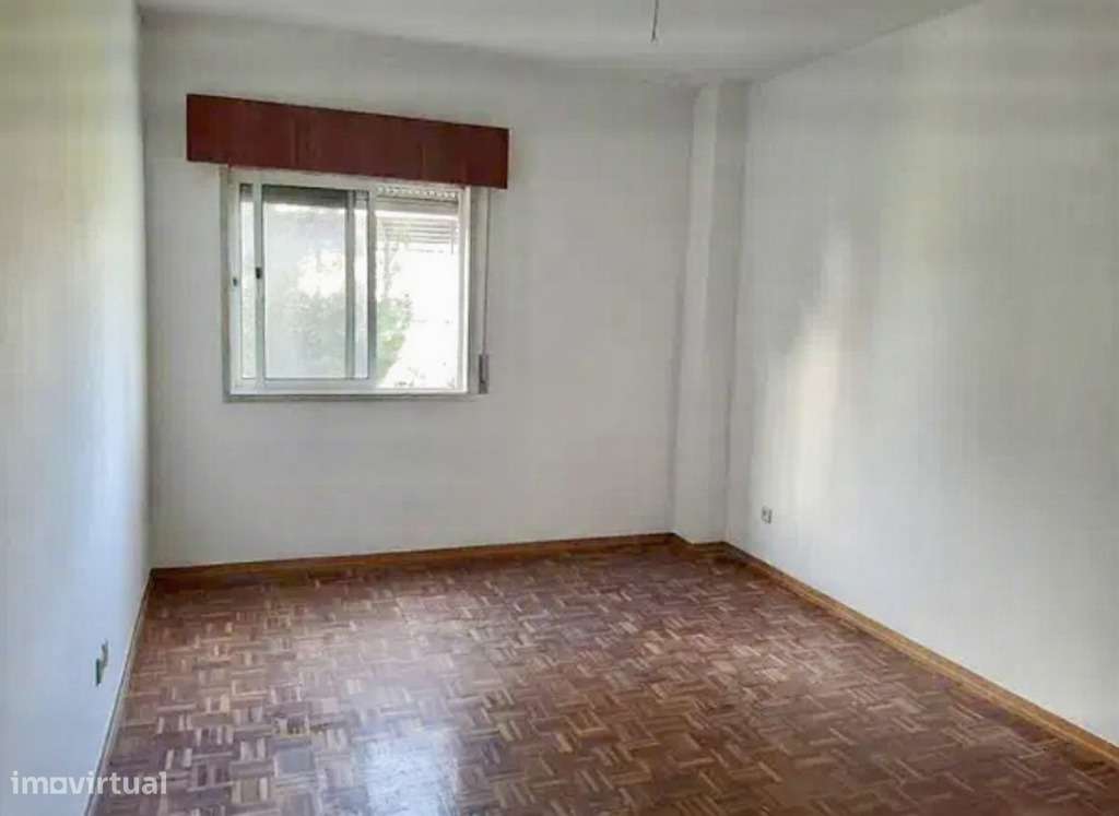 Apartamento t3 à venda em Mem Martins-5