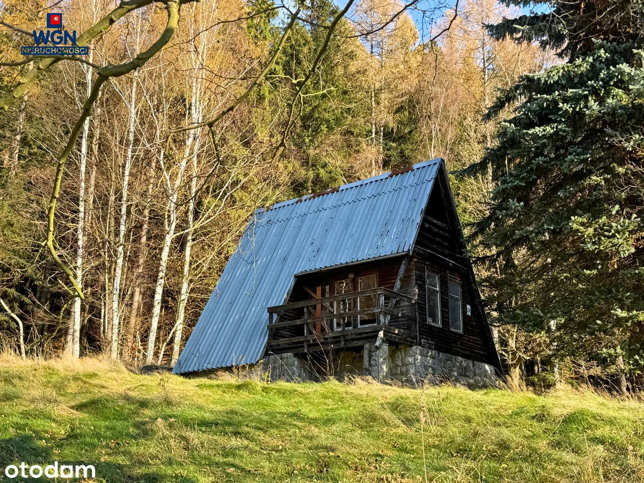 Grunt zabudowany 10-ma domkami nad jeziorem - na sprzedaż.-3